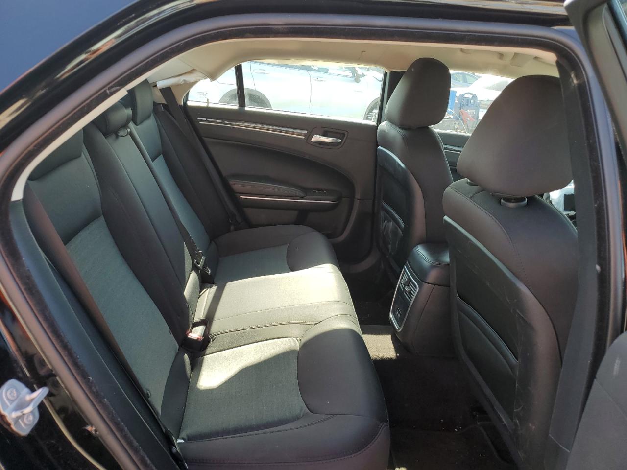 2C3CCAAG3JH342498 2018 Chrysler 300 Touring