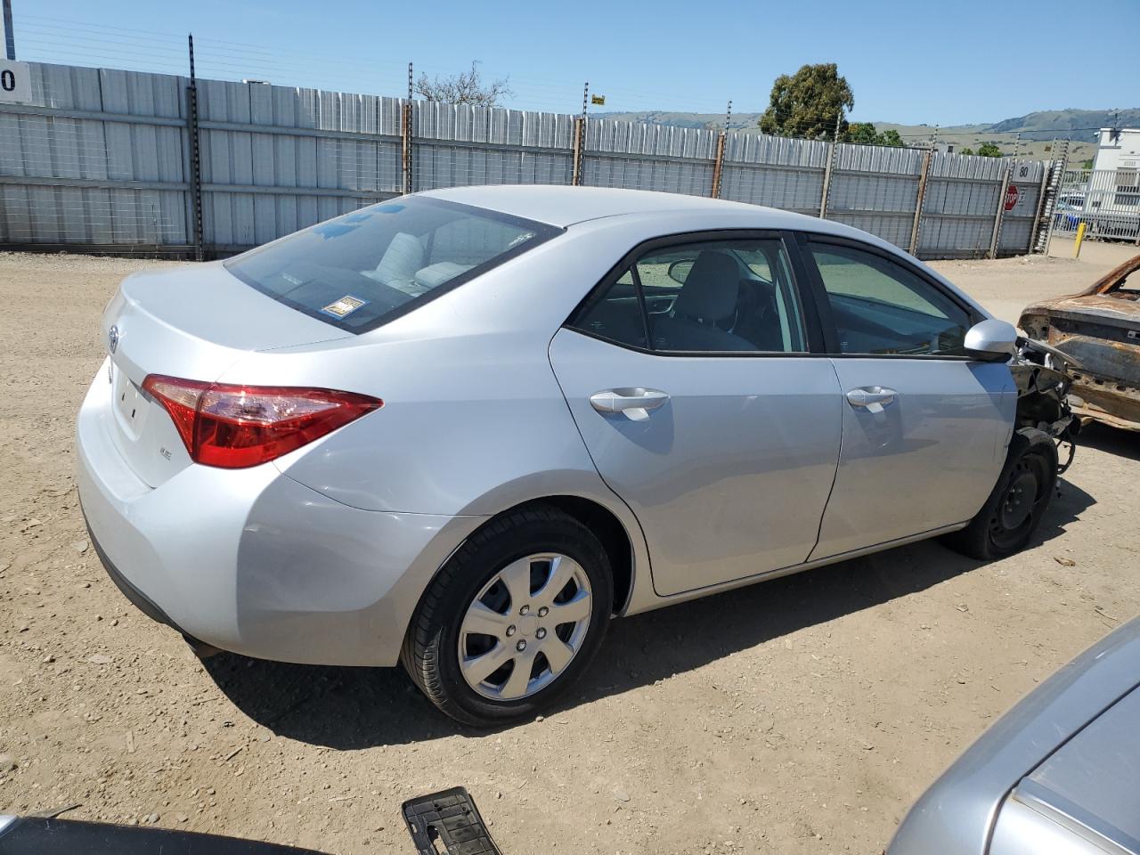 2T1BURHE0JC991824 2018 Toyota Corolla L