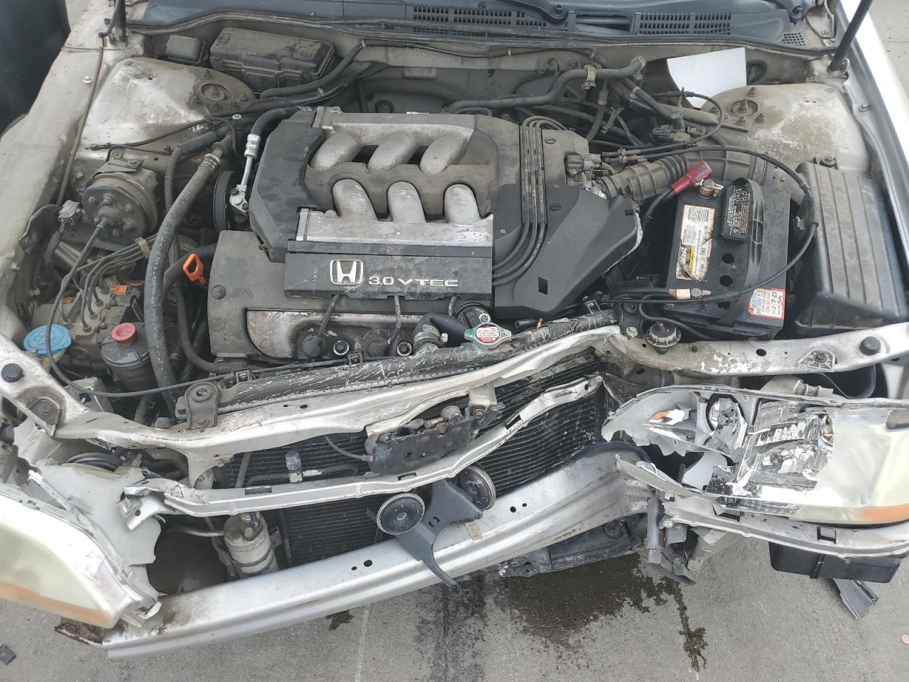 1HGCG1650XA064062 1999 Honda Accord Ex