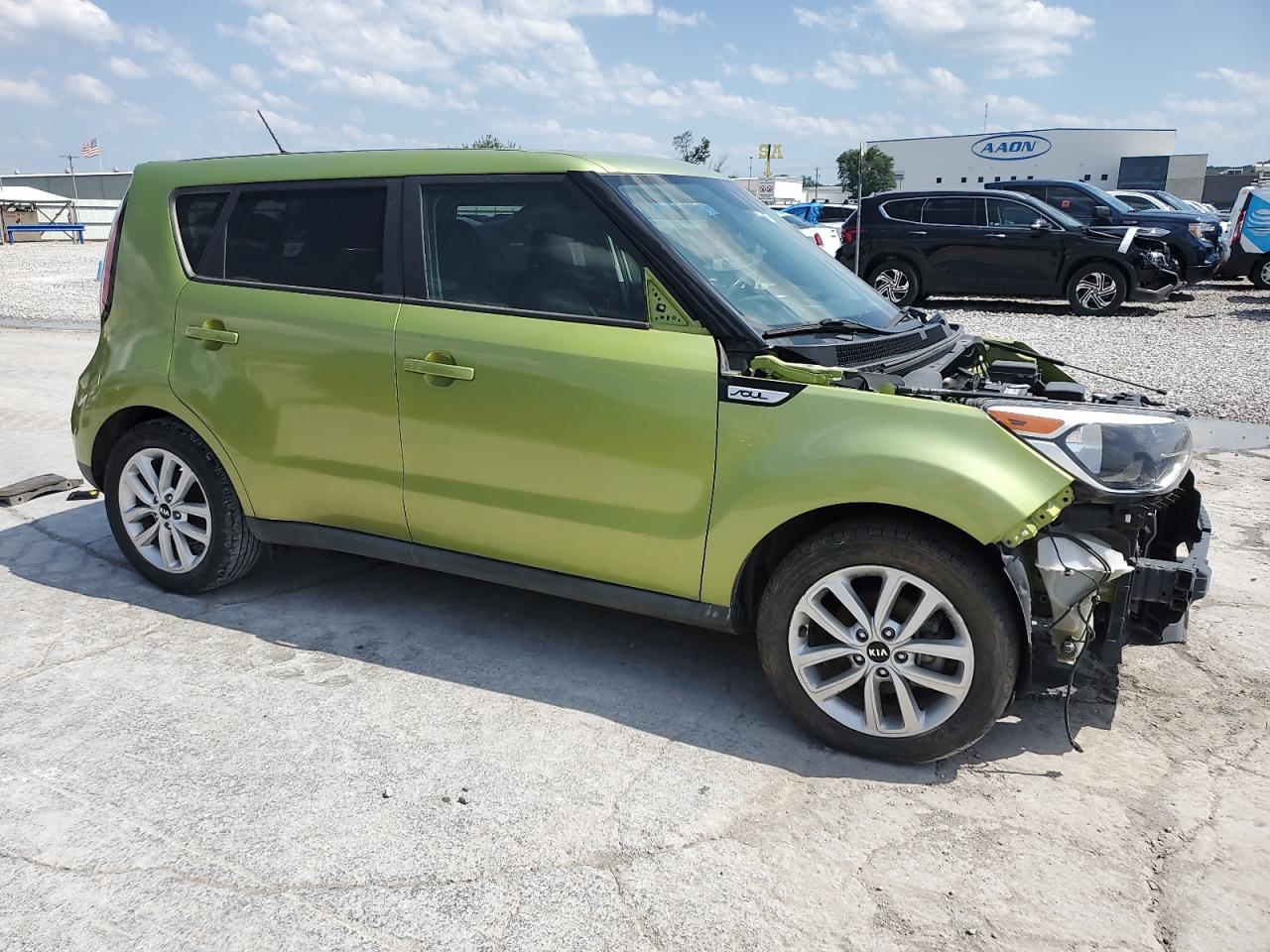 2017 Kia Soul + vin: KNDJP3A5XH7883166