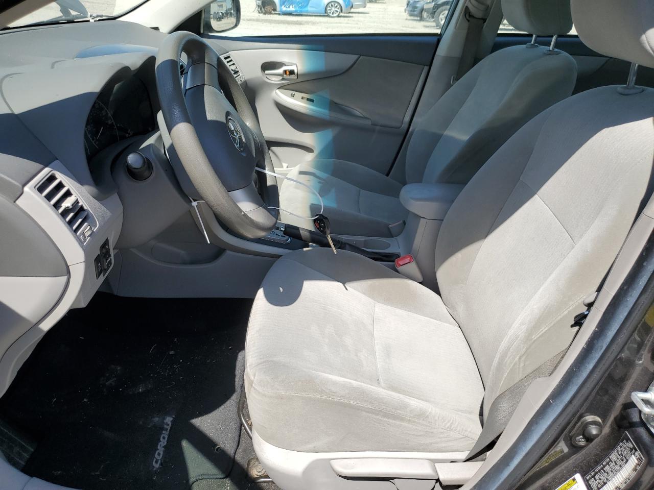 2T1BU4EE3AC525960 2010 Toyota Corolla Base