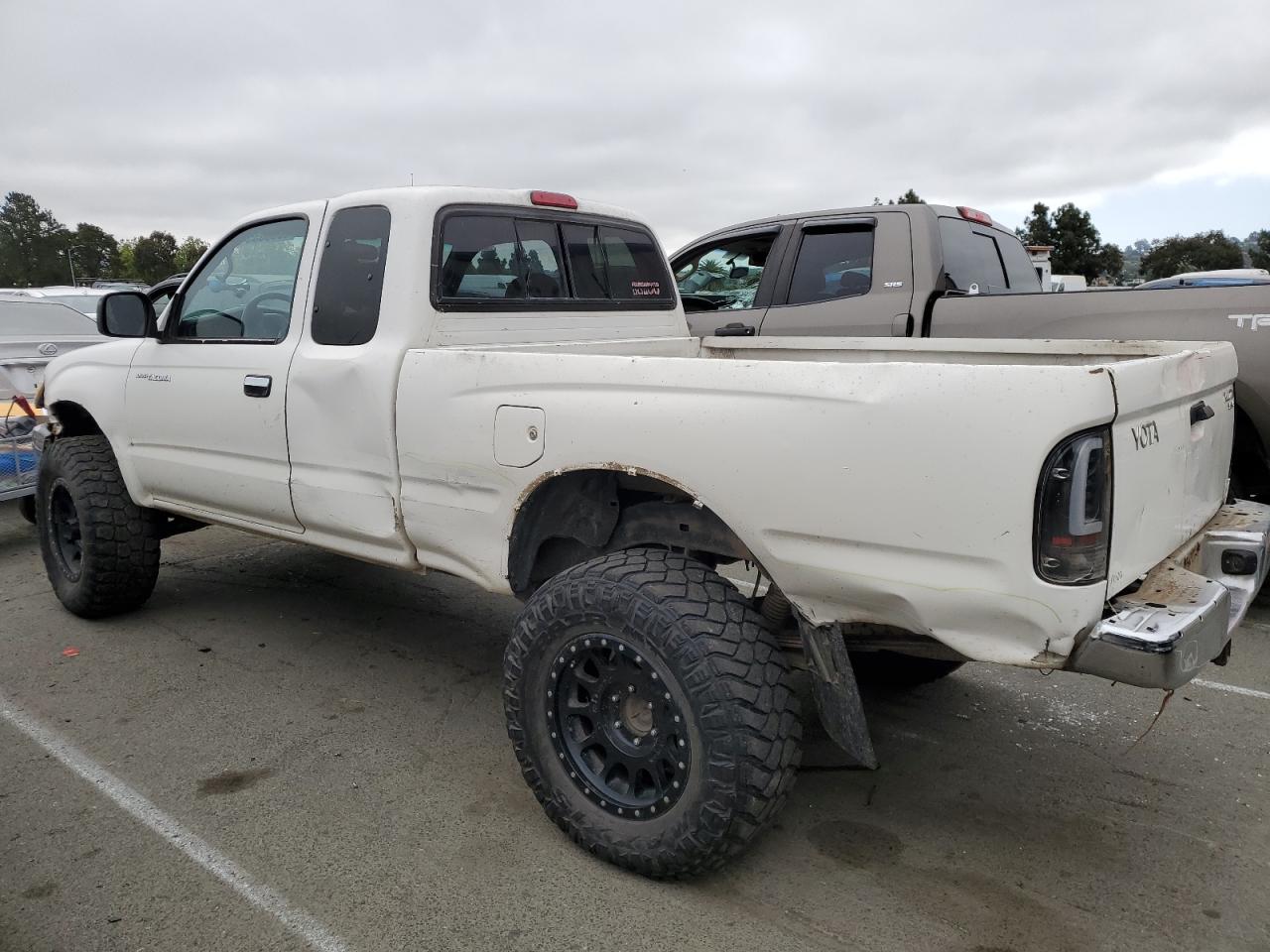 5TEWN72N1YZ707696 2000 Toyota Tacoma Xtracab