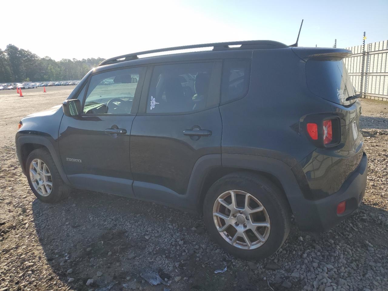 2019 Jeep Renegade Latitude vin: ZACNJABB2KPK84345