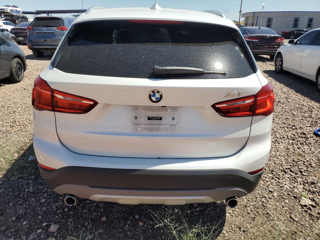 WBXHT3C30J5K24815 2018 BMW X1 xDrive28I