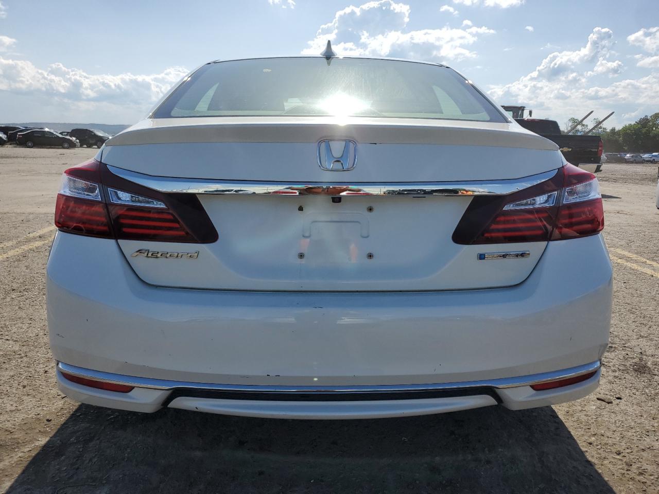 JHMCR6F57HC029092 2017 Honda Accord Hybrid Exl