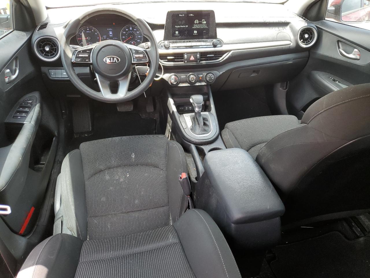 3KPF24AD1ME352272 2021 Kia Forte Fe