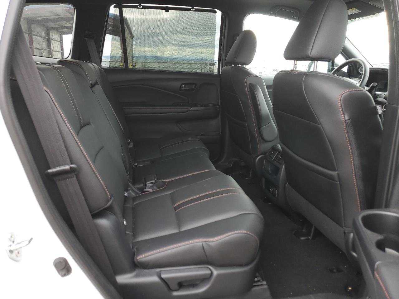 5FNYF8H62PB004376 2023 Honda Passport Trail Sport