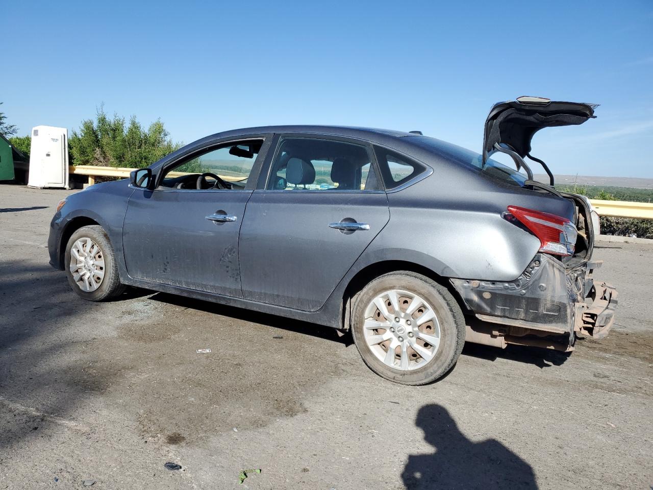 2016 Nissan Sentra S vin: 3N1AB7AP9GL667099