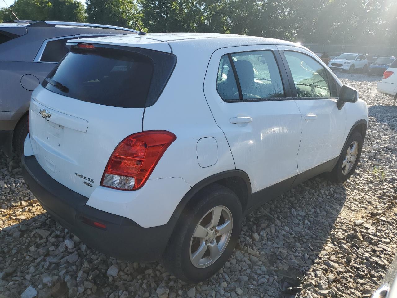 3GNCJNSB3GL203913 2016 Chevrolet Trax Ls