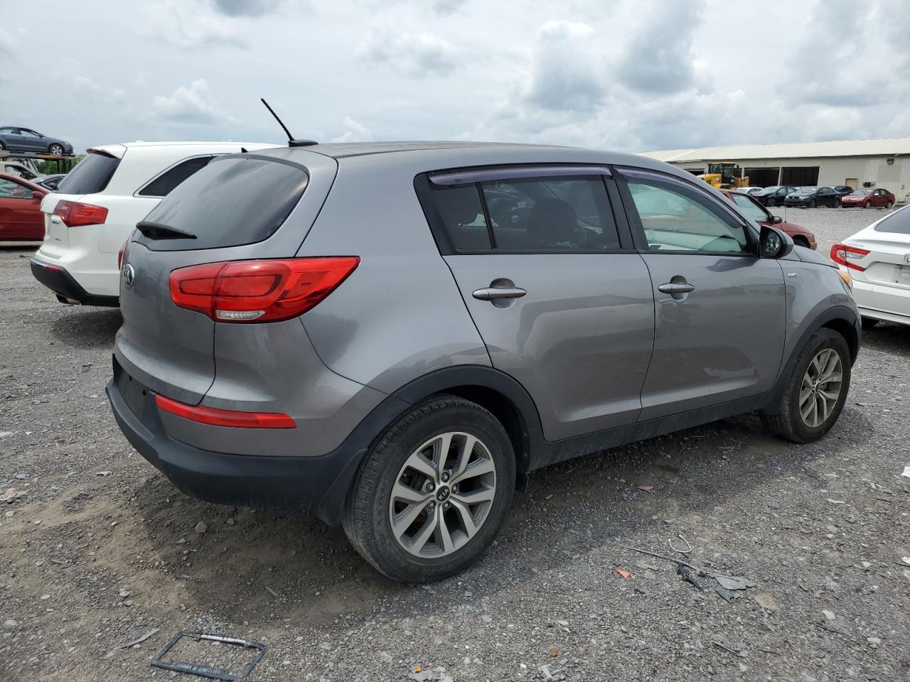 KNDPBCAC4G7880608 2016 Kia Sportage Lx