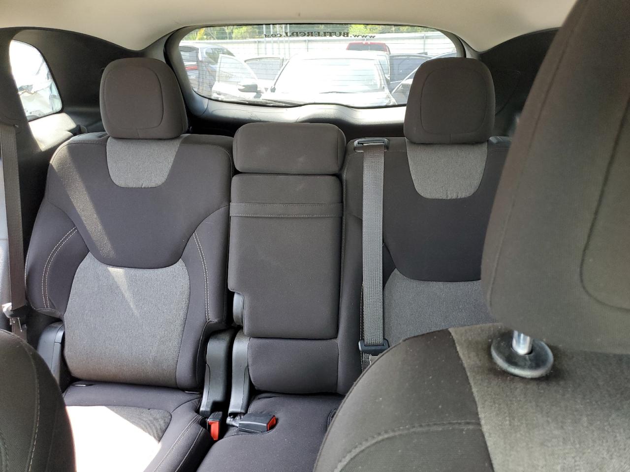 1C4PJLCB9JD553279 2018 Jeep Cherokee Latitude