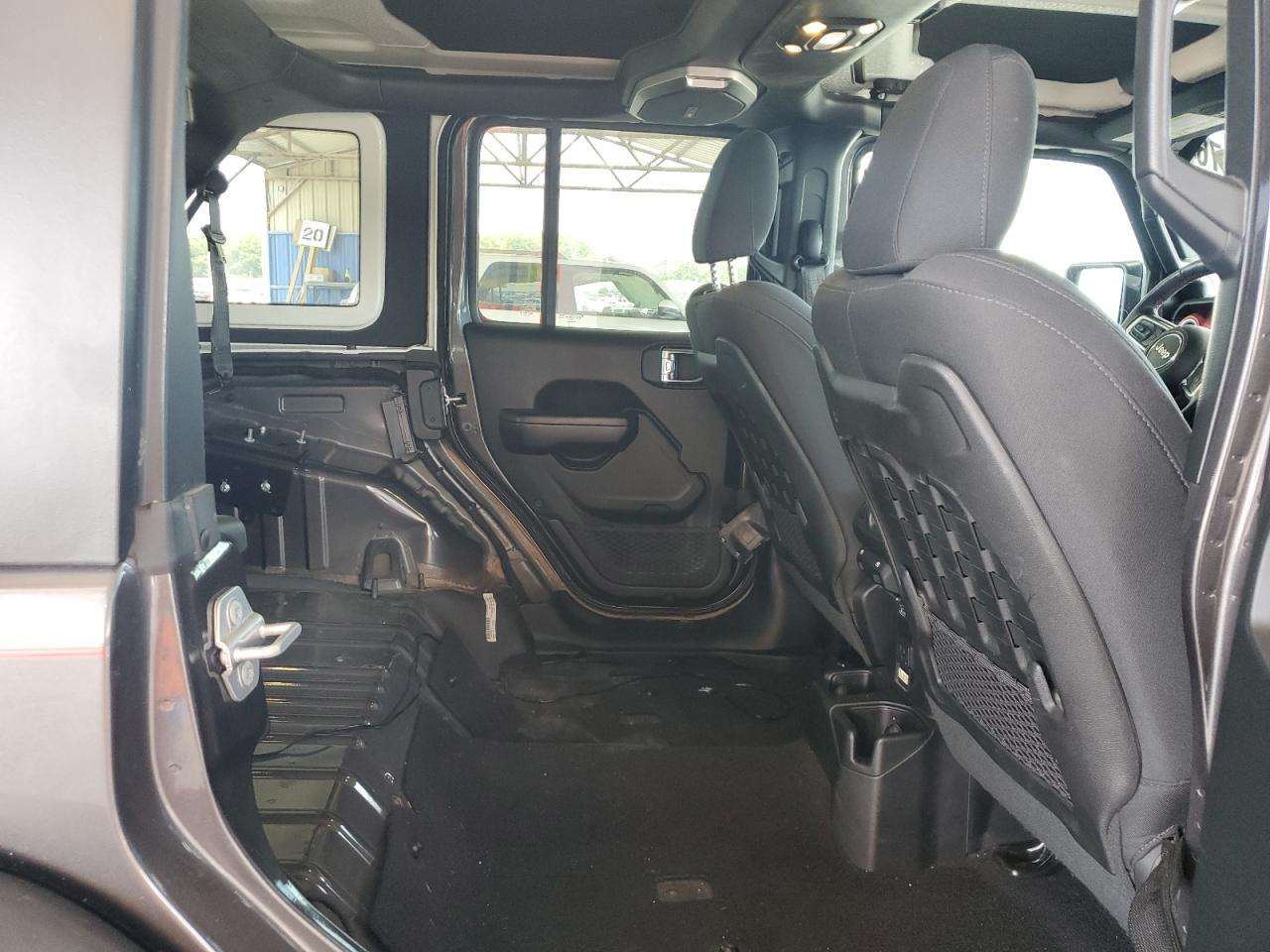 1C4HJXFN7KW653808 2019 Jeep Wrangler Unlimited Rubicon