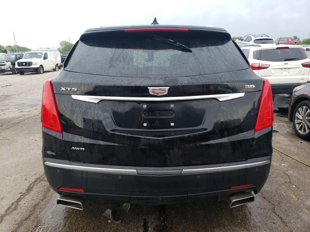 1GYKNDRS4KZ241137 2019 Cadillac Xt5 Luxury