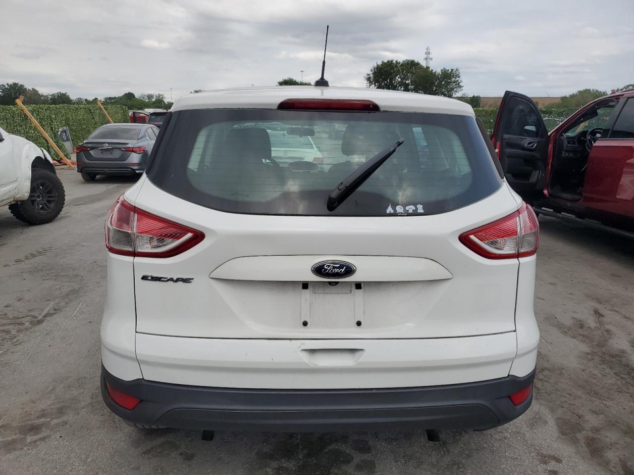 2015 Ford Escape S vin: 1FMCU0F76FUA34625