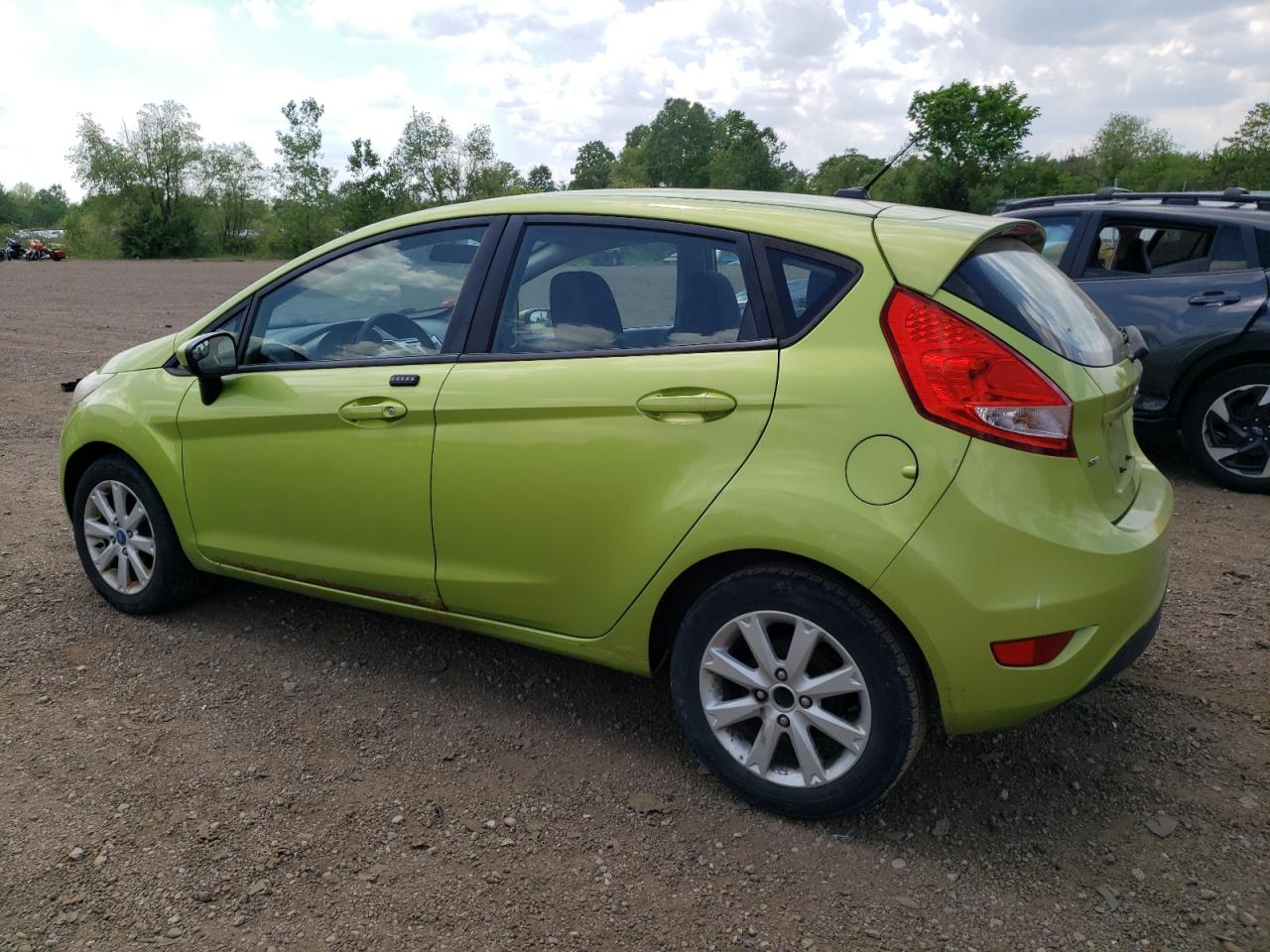 3FADP4EJ9BM137823 2011 Ford Fiesta Se