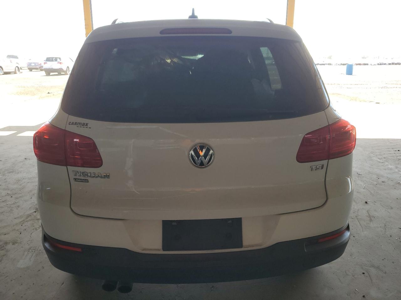 WVGAV7AX7HK042817 2017 Volkswagen Tiguan S