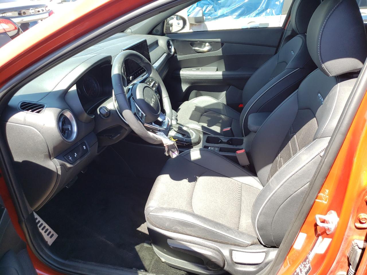 3KPF54AD8RE735978 2024 Kia Forte Gt Line