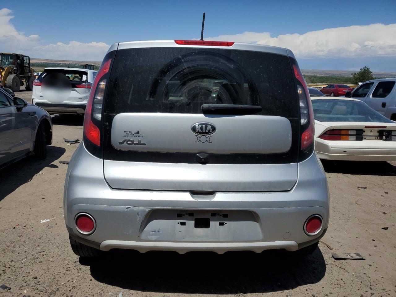KNDJP3A53K7003996 2019 Kia Soul +