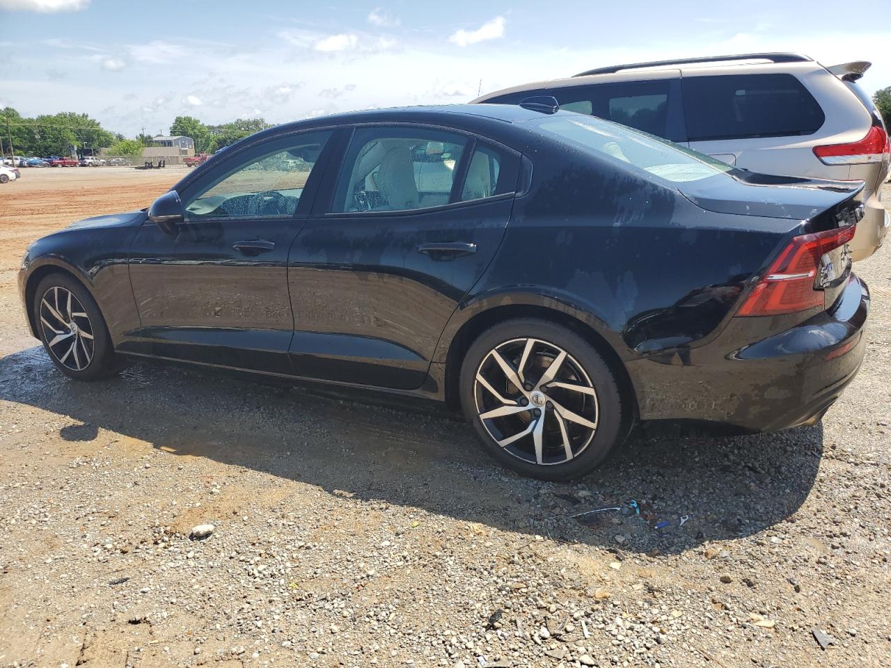 7JR102FK4KG002905 2019 Volvo S60 T5 Momentum