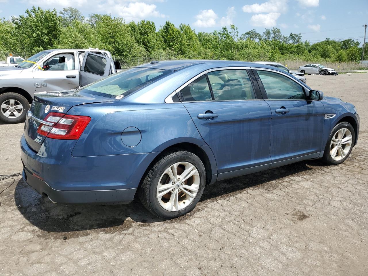 1FAHP2H84JG102730 2018 Ford Taurus Sel