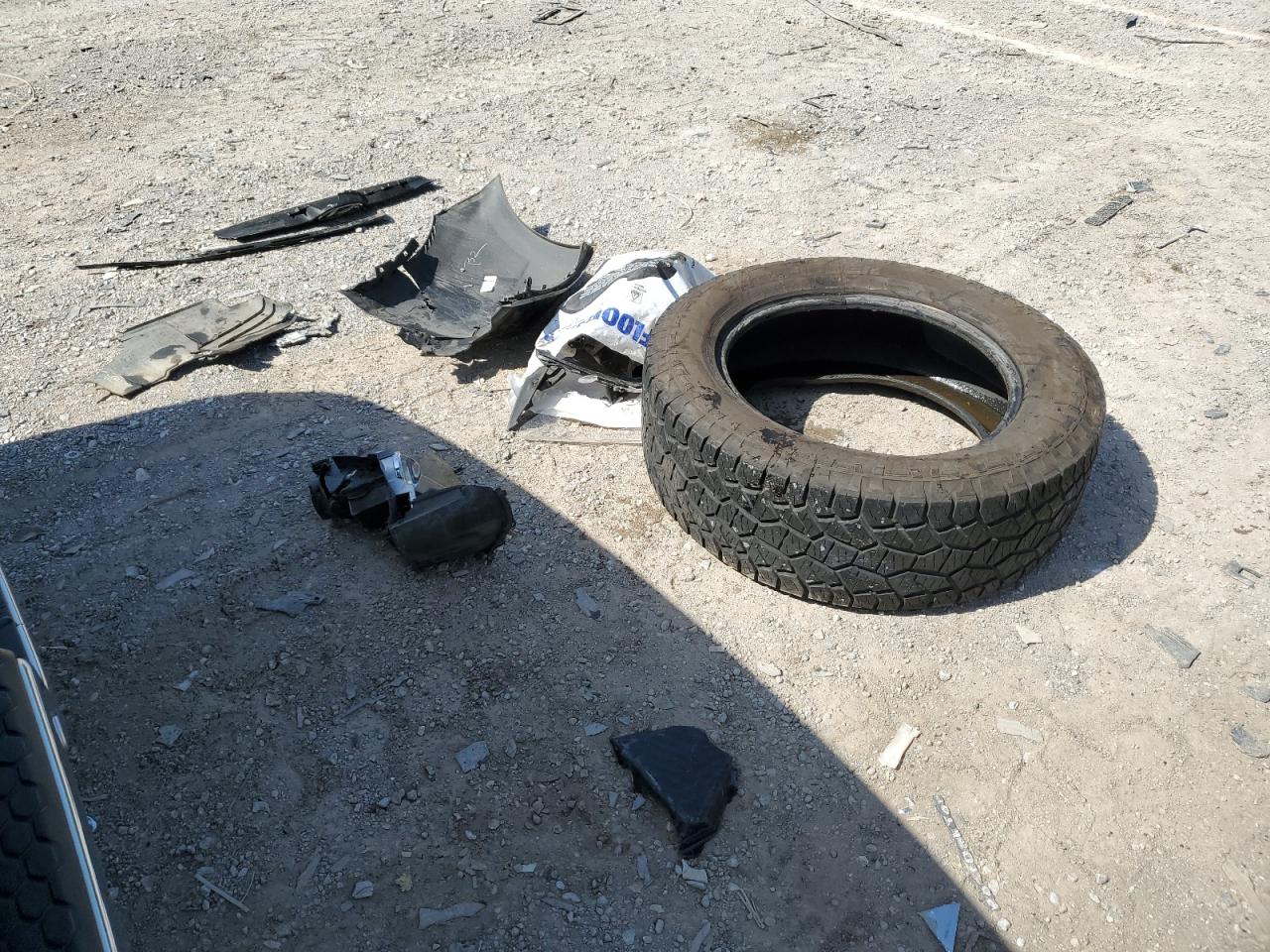 1C6RR7LM4HS599335 2017 Ram 1500 Slt