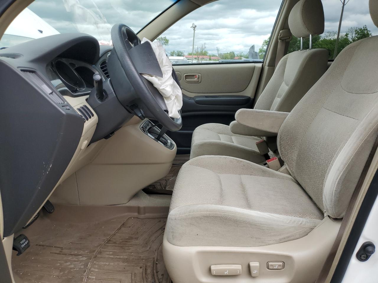 JTEHF21AX10031001 2001 Toyota Highlander