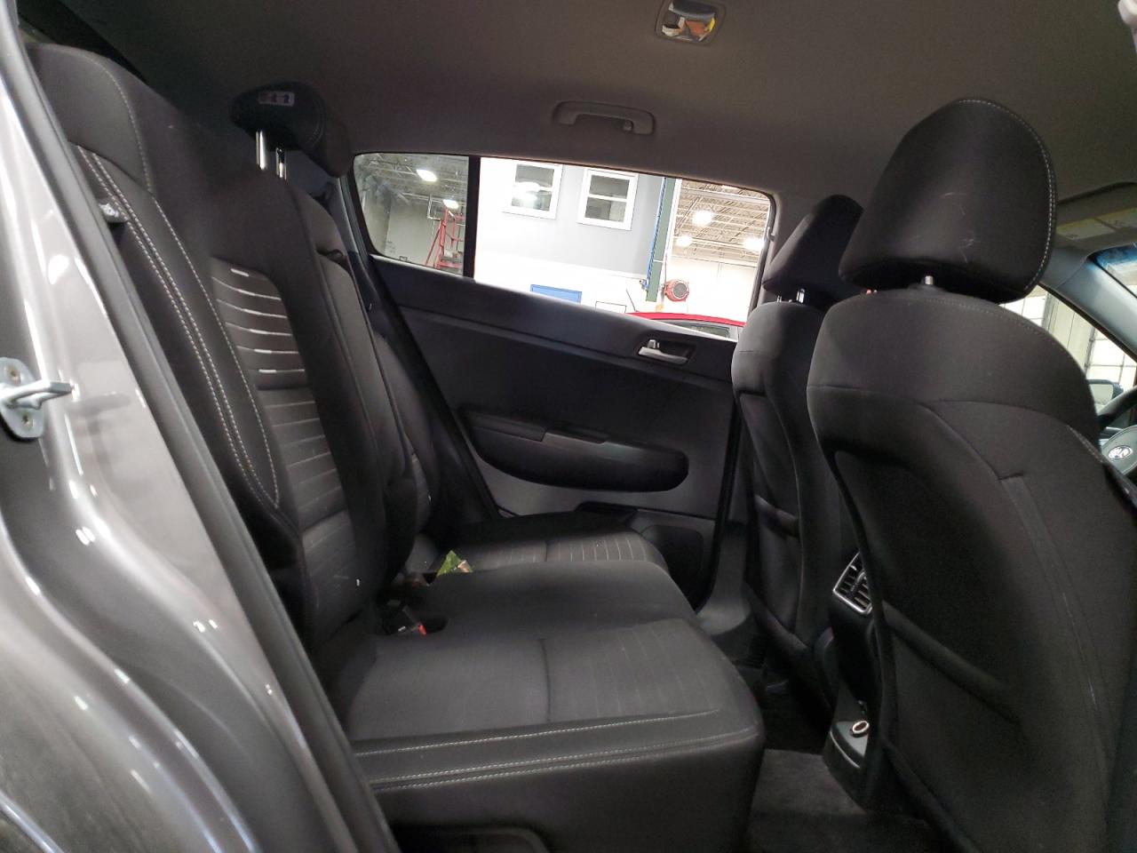 KNDPMCAC1J7363638 2018 Kia Sportage Lx