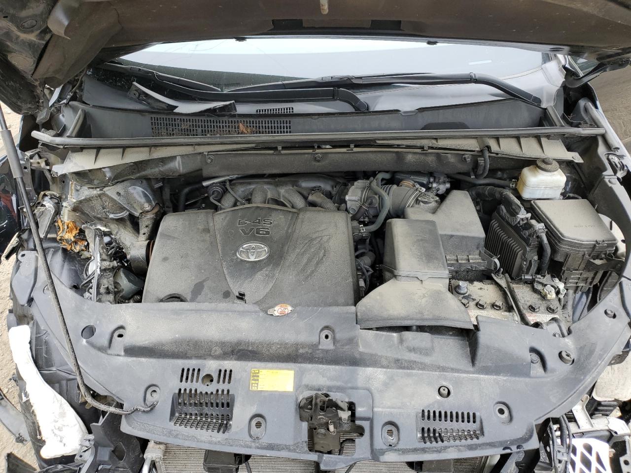 5TDJZRFH2KS999975 2019 Toyota Highlander Se