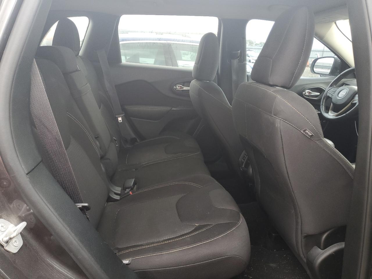 1C4PJMCB0FW543788 2015 Jeep Cherokee Latitude