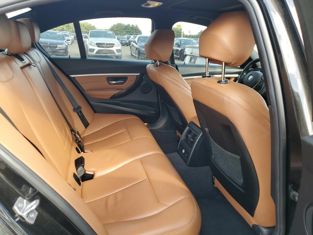 WBA8D9G37HNU66600 2017 BMW 330 Xi