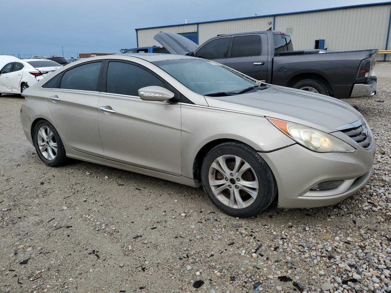 5NPEC4AC0BH076417 2011 Hyundai Sonata Se