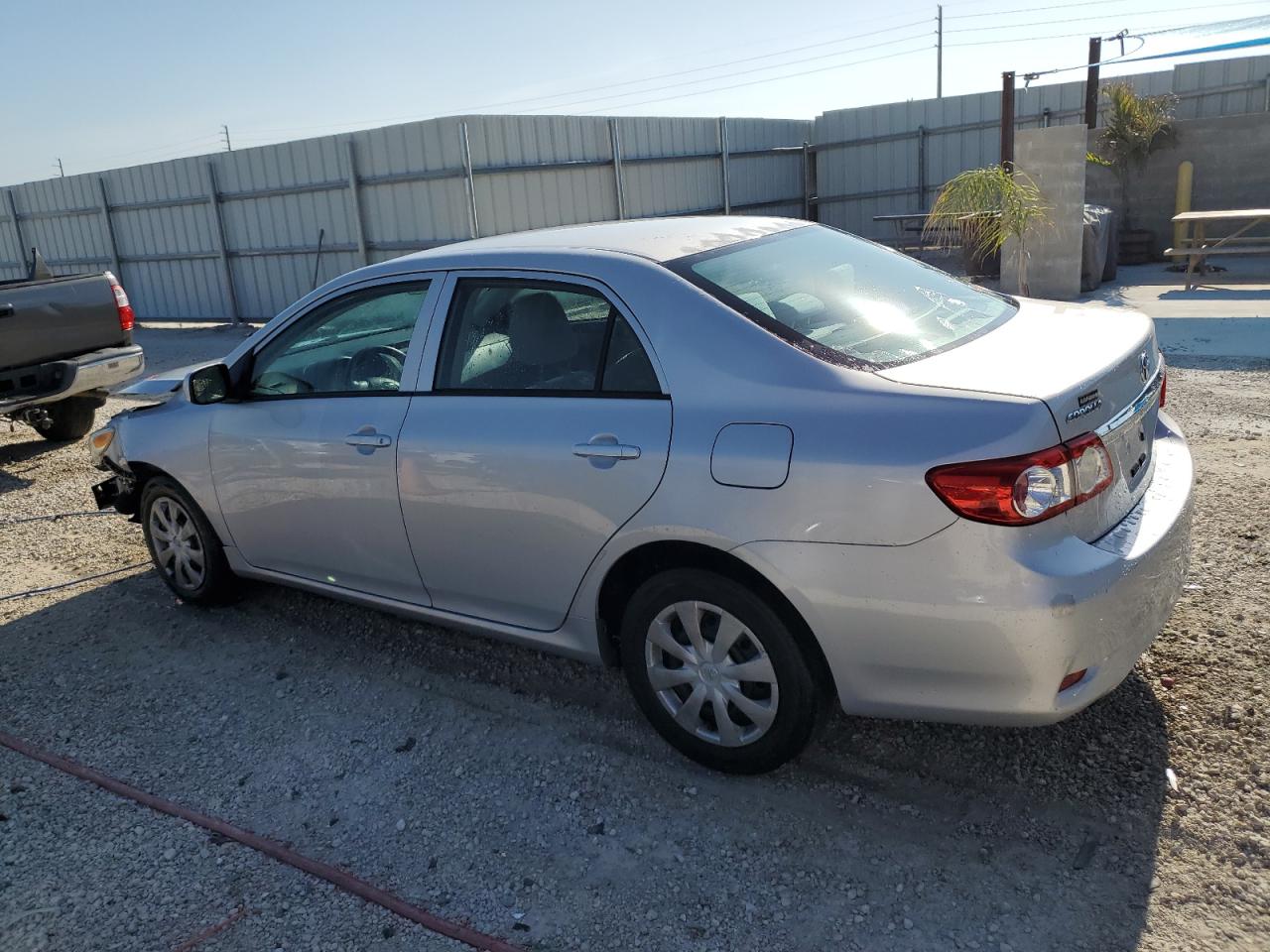 2T1BU4EE8DC117281 2013 Toyota Corolla Base