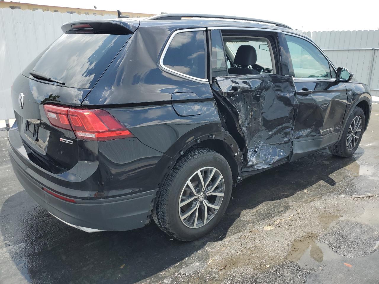 3VV2B7AX3KM129603 2019 Volkswagen Tiguan Se