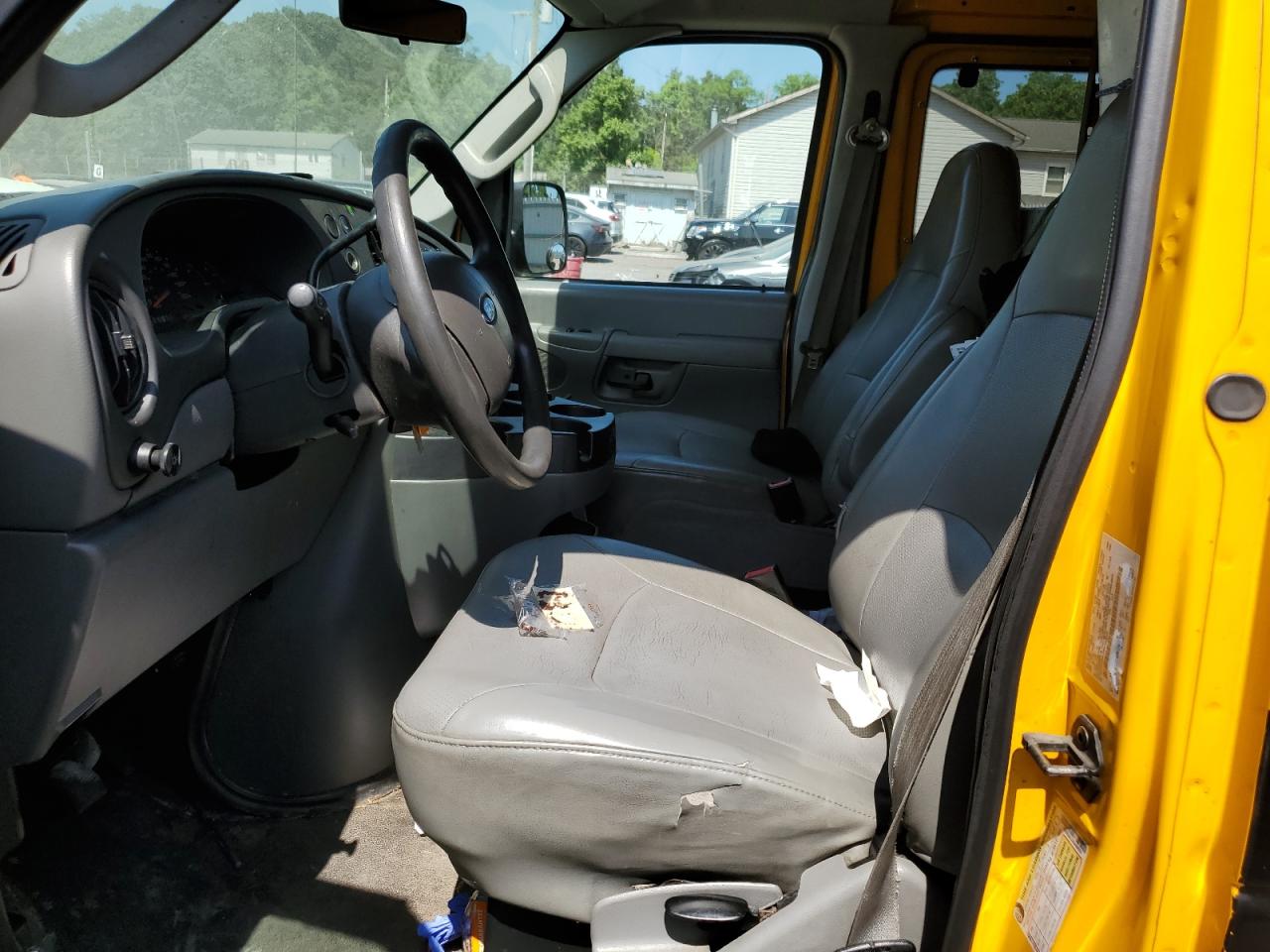 1FTNE24L28DA89033 2008 Ford Econoline E250 Van