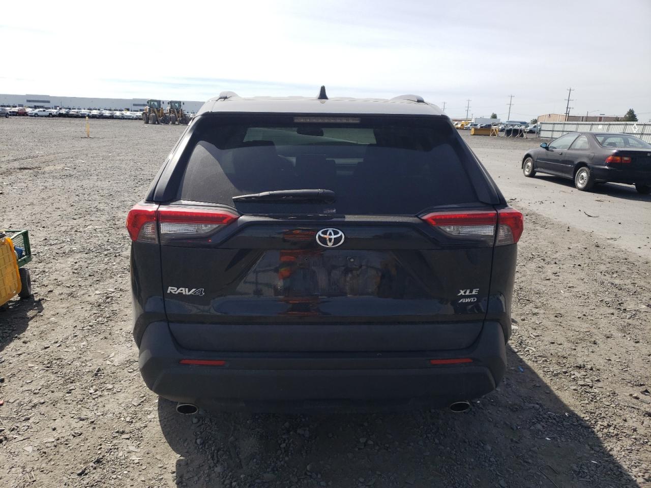 2T3P1RFV9LC101042 2020 Toyota Rav4 Xle