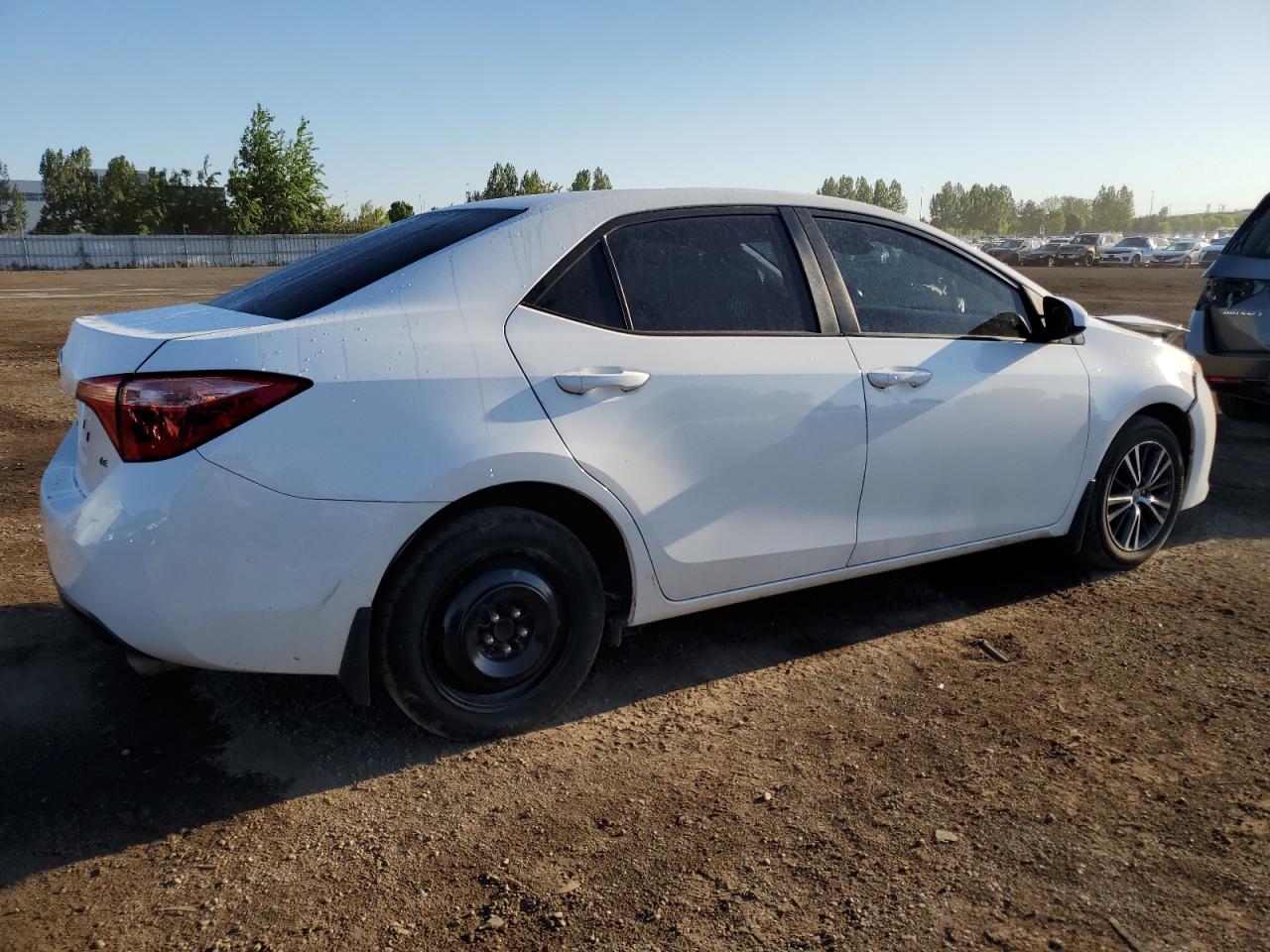 2T1BURHEXKC233698 2019 Toyota Corolla L