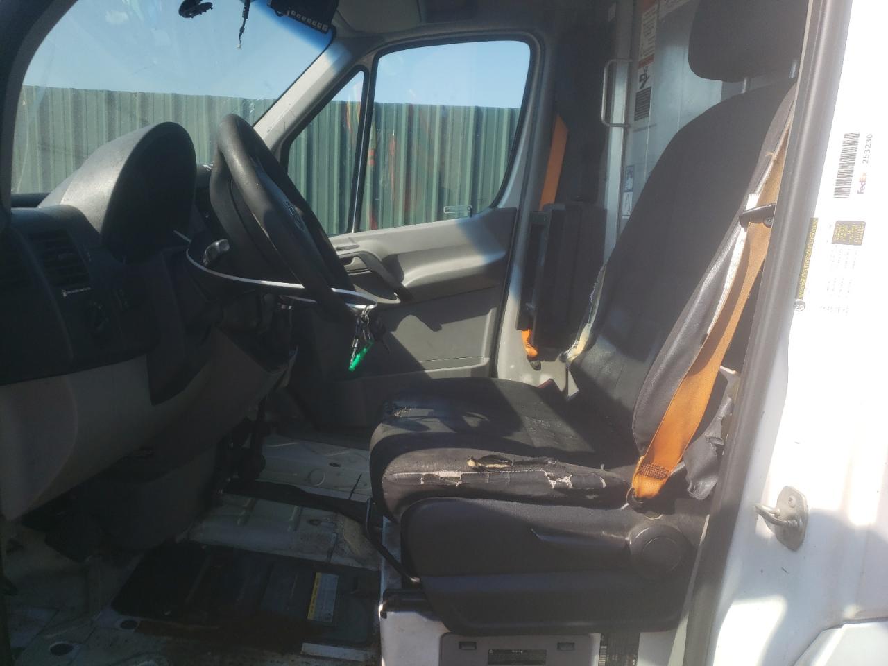 WD3PE8DE0E5824928 2014 Mercedes-Benz Sprinter 2500