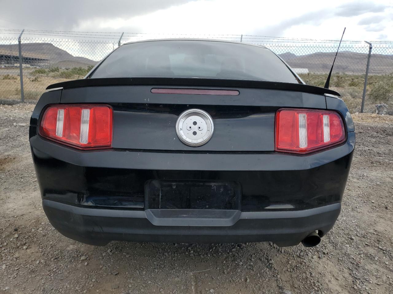 1ZVBP8AN5A5140365 2010 Ford Mustang