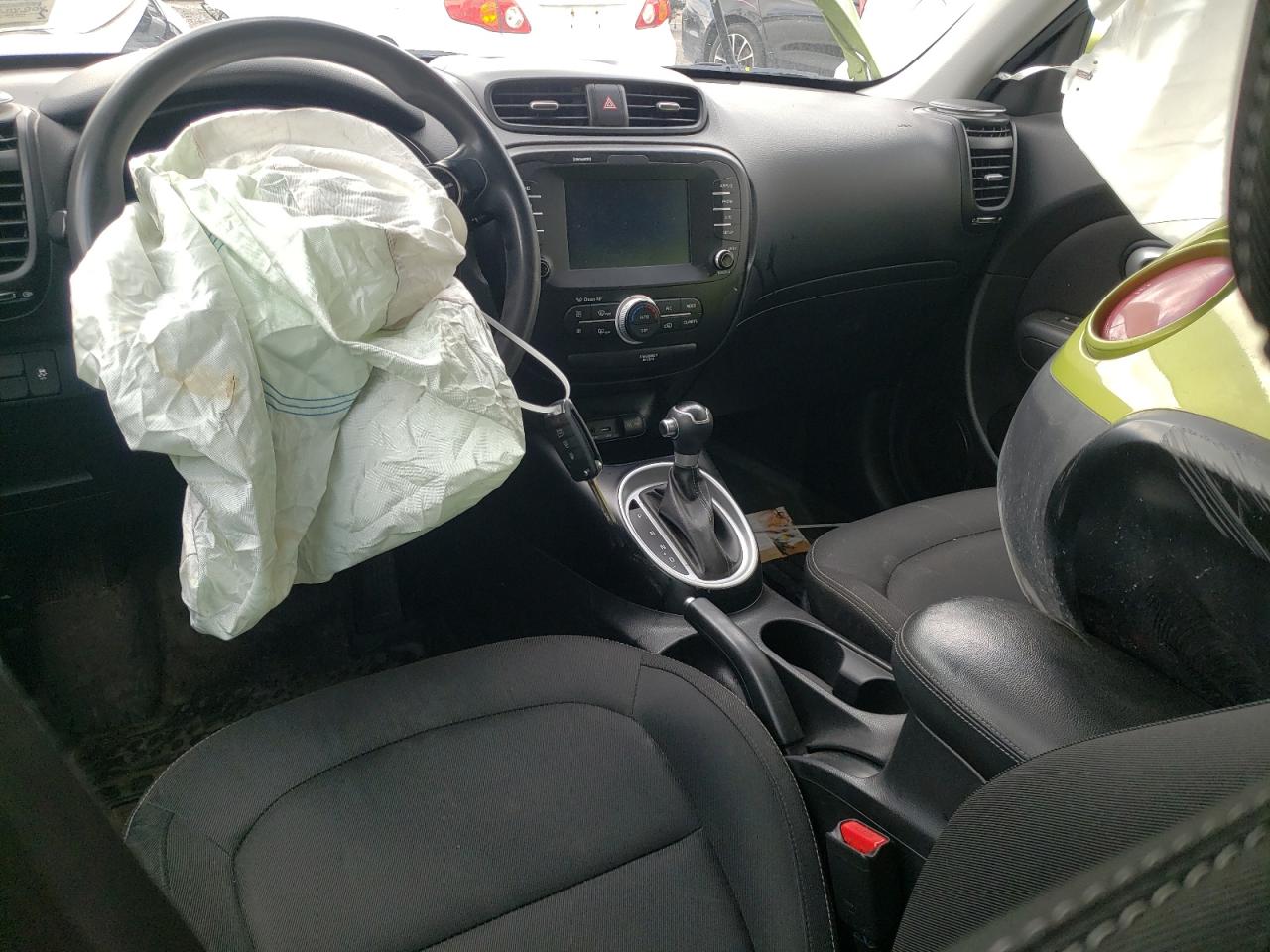 KNDJP3A54J7888272 2018 Kia Soul +