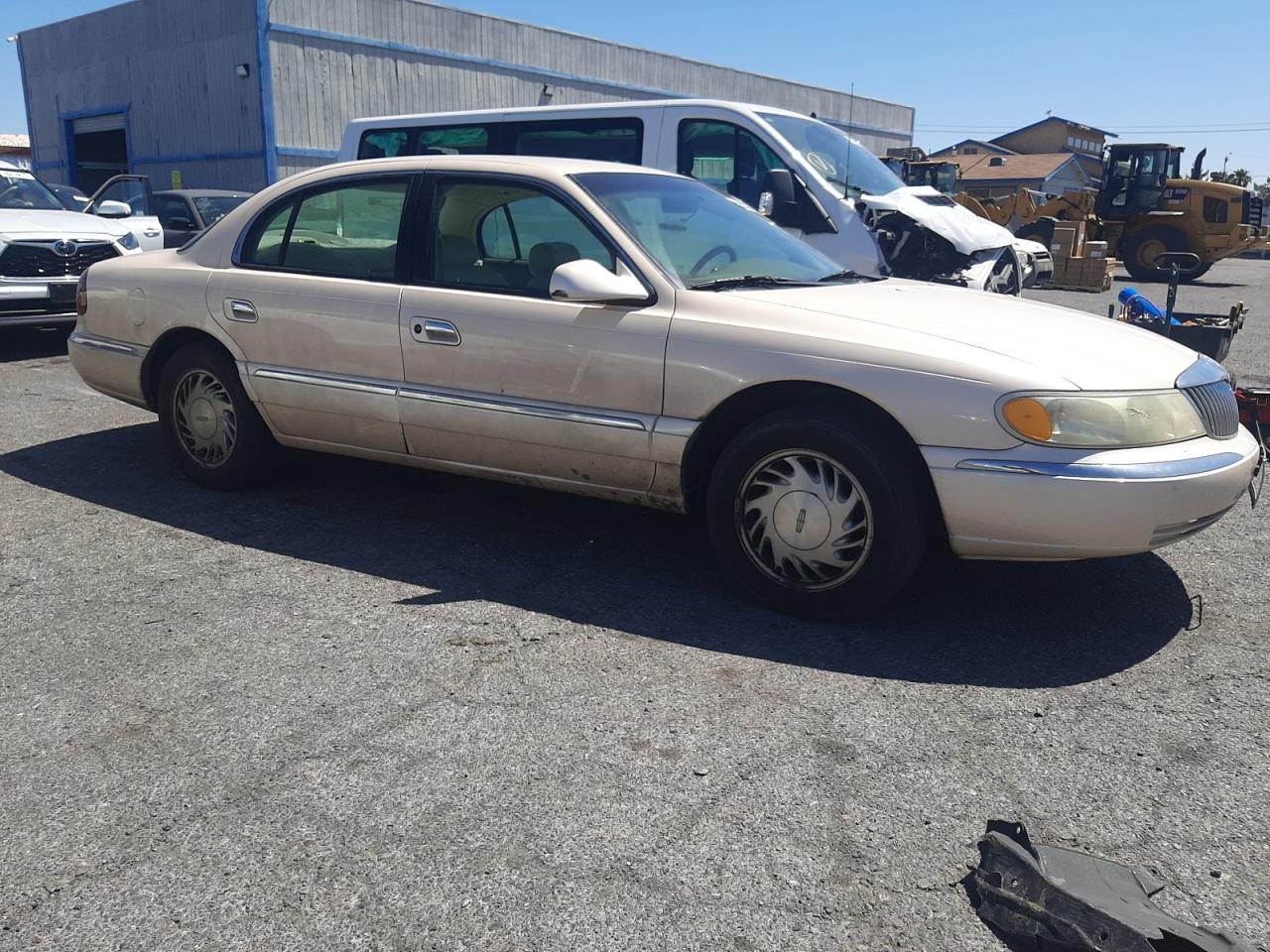 1LNFM97V1WY613450 1998 Lincoln Continental