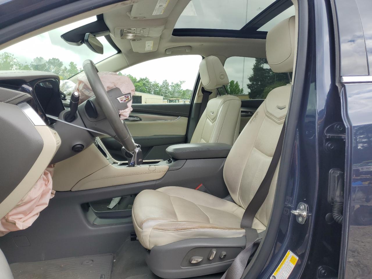 1GYKNFRSXKZ143063 2019 Cadillac Xt5 Premium Luxury