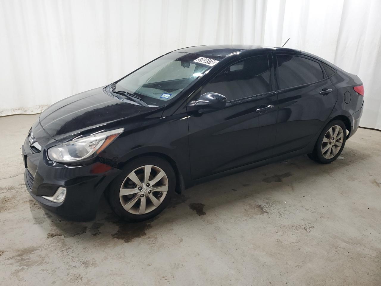 KMHCU4AEXDU490265 2013 Hyundai Accent Gls