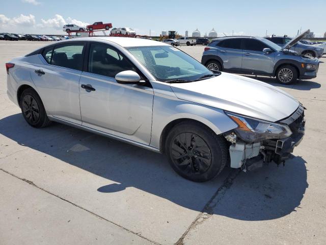 1N4BL4BV6LC250450 Nissan Altima S 4