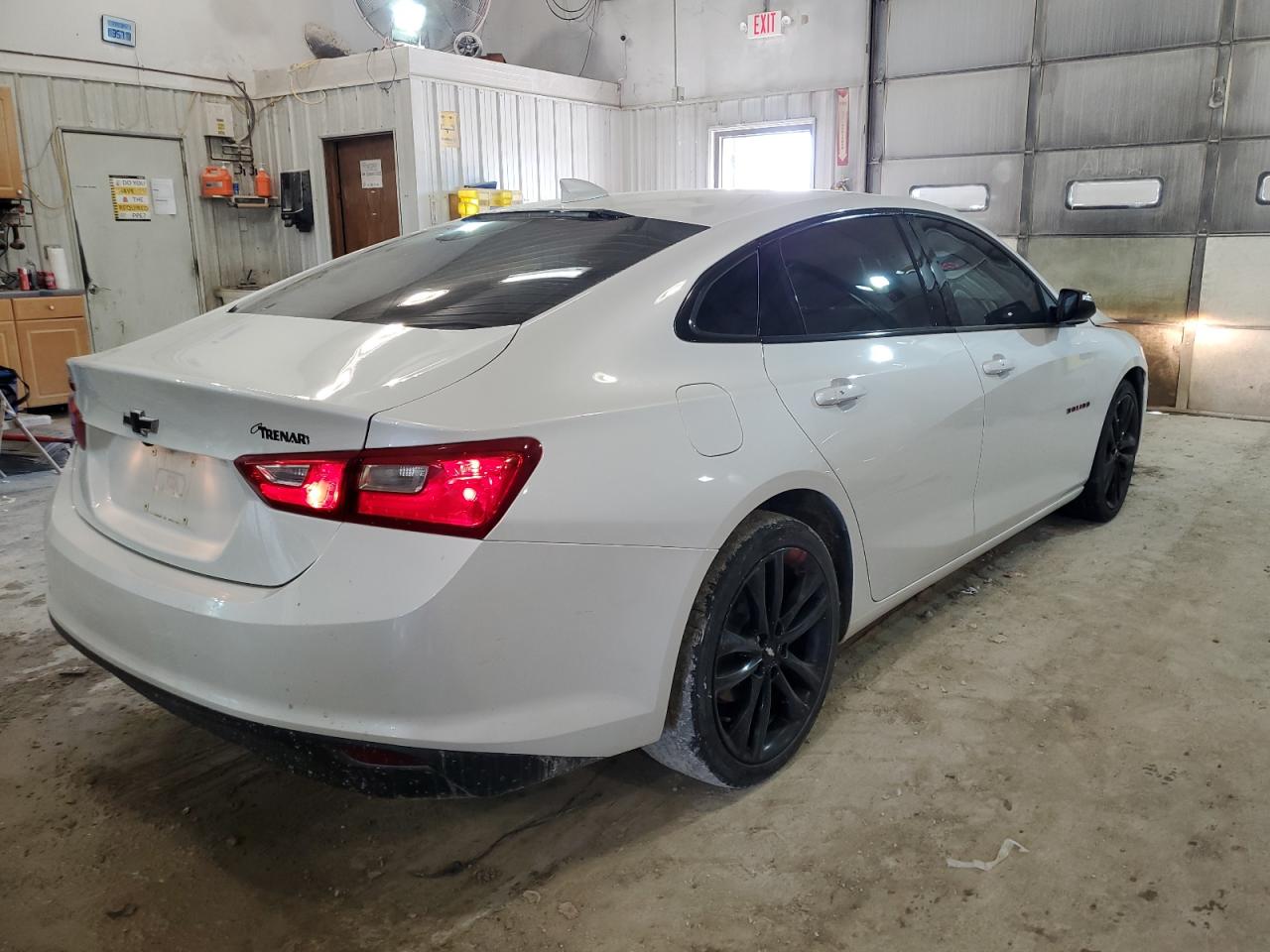 1G1ZD5ST8JF256135 2018 Chevrolet Malibu Lt