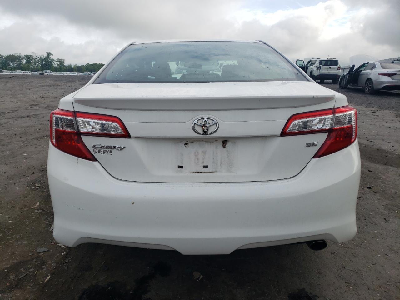 4T1BF1FK7EU760721 2014 Toyota Camry L