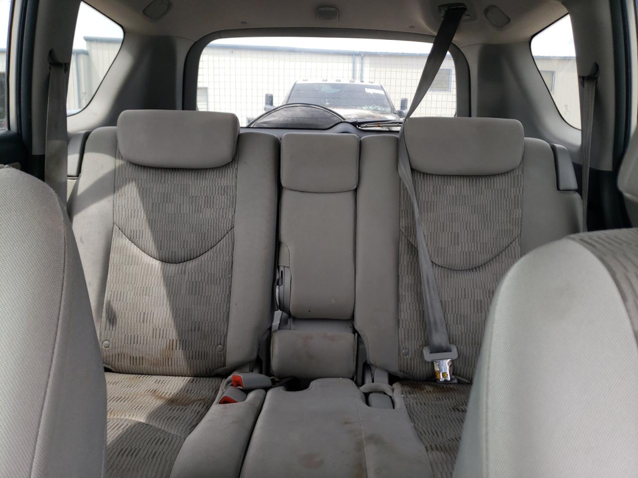 2T3BF4DVXBW110184 2011 Toyota Rav4