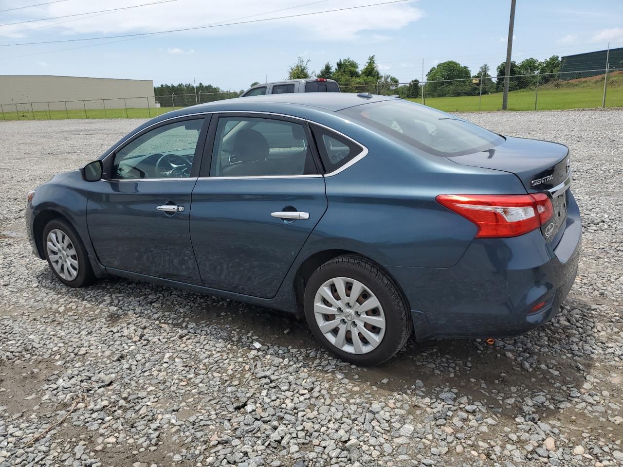 2016 Nissan Sentra S vin: 3N1AB7AP5GY330013