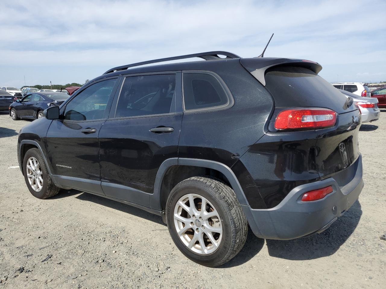 1C4PJLABXGW160889 2016 Jeep Cherokee Sport