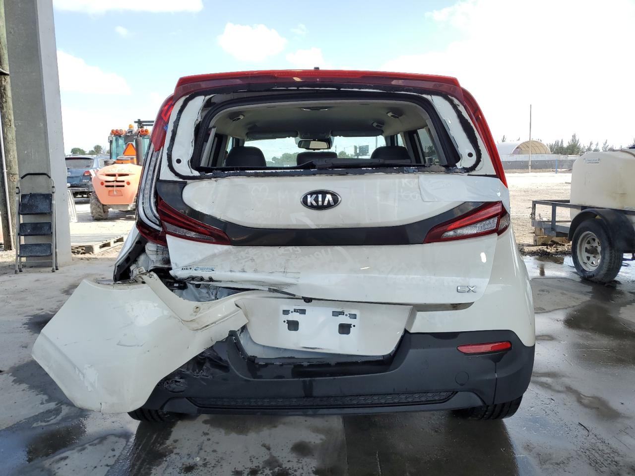 KNDJ33AU0L7122318 2020 Kia Soul Ex