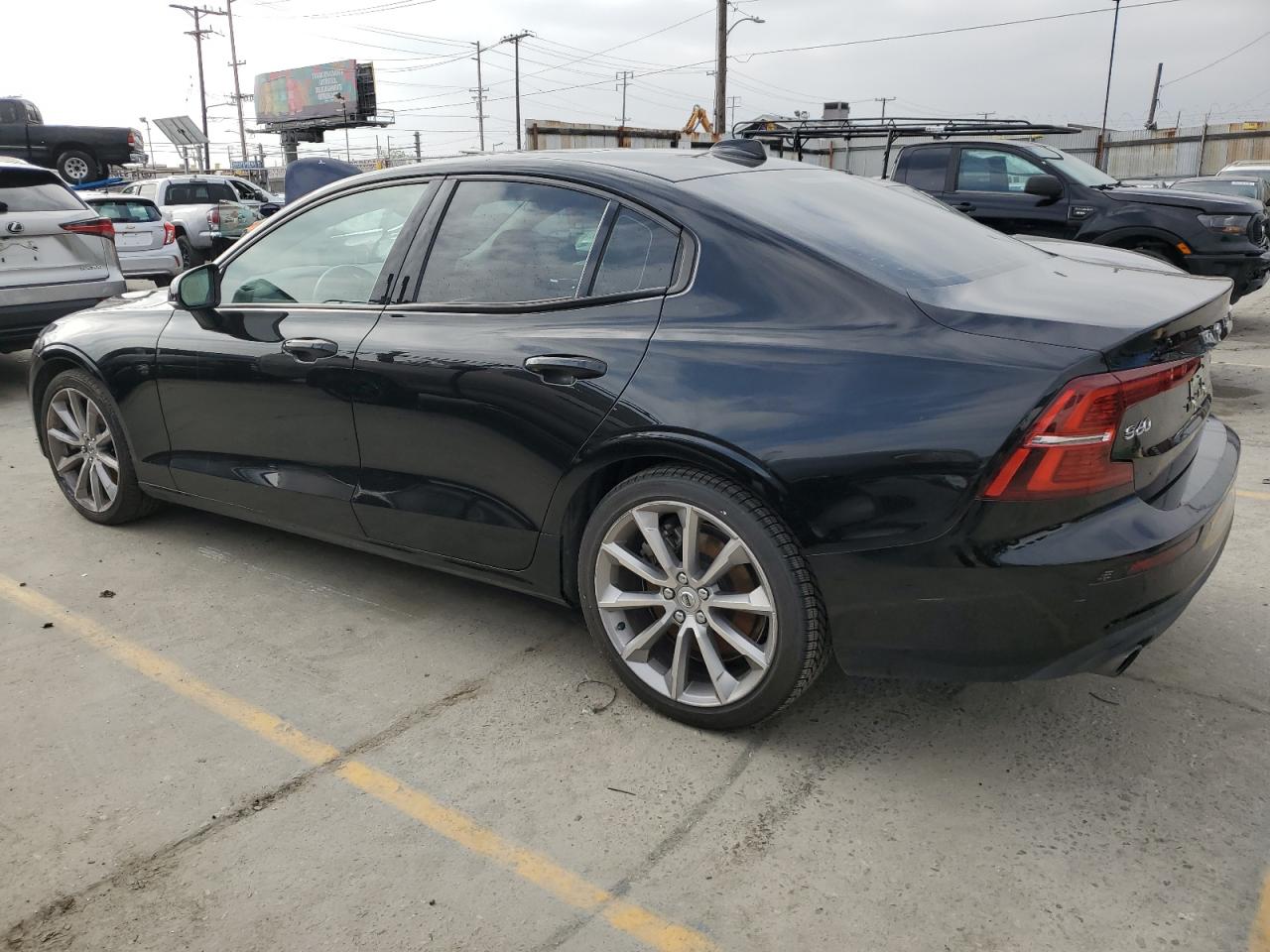 2019 Volvo S60 T6 Momentum vin: 7JRA22TK4KG003440